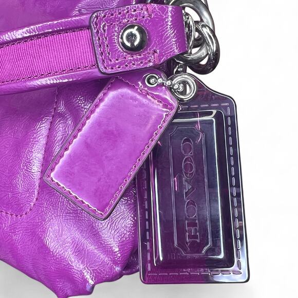 Coach Poppy Daisy Liquid Gloss
Berry Purple Pink Leather Crossbody Shoulder bag - Picture 9 of 10
